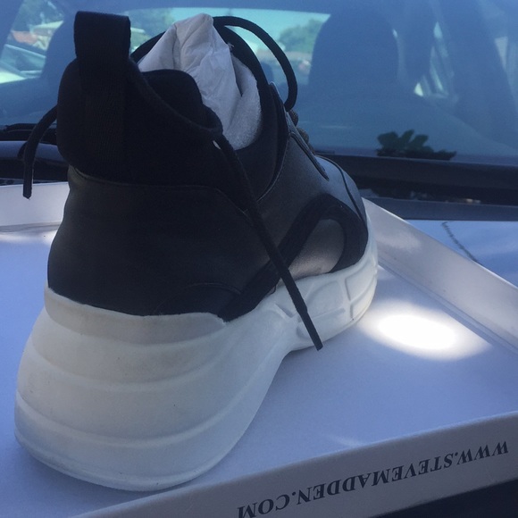 Steve Madden shoes - Picture 3 of 5